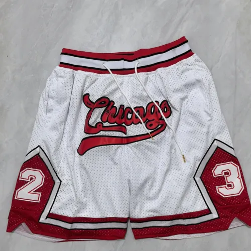 Pantalones cortos de baloncesto blancos de estilo retro de los Chicago Bulls