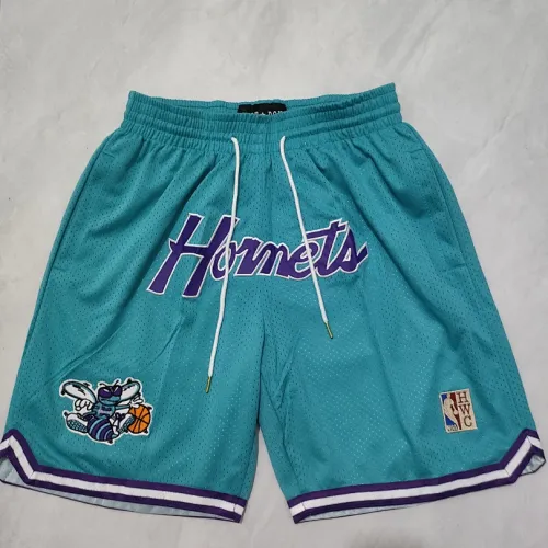 Short de basket-ball vert « Throwback » des Charlotte Hornets