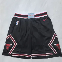 Chicago Bulls 2026 City Edition Black Basketball Shorts - product photo Calções de basquetebol pretos dos Chicago Bulls, edição «City Edition» 2026