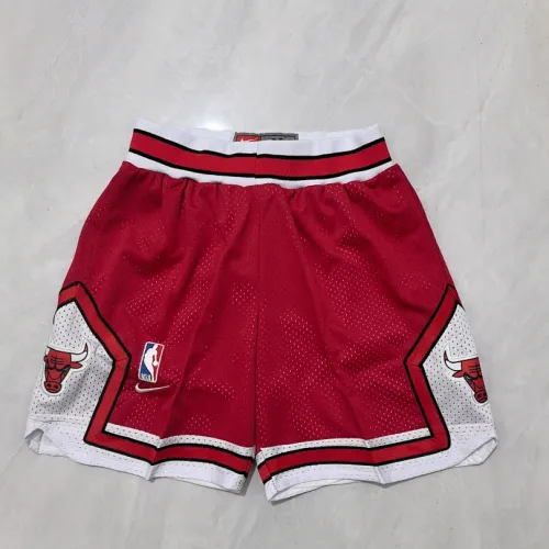 Pantaloncini da basket rossi per ragazzi dei Chicago Bulls