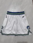 Pantaloncini da basket bianchi dei Dallas Mavericks