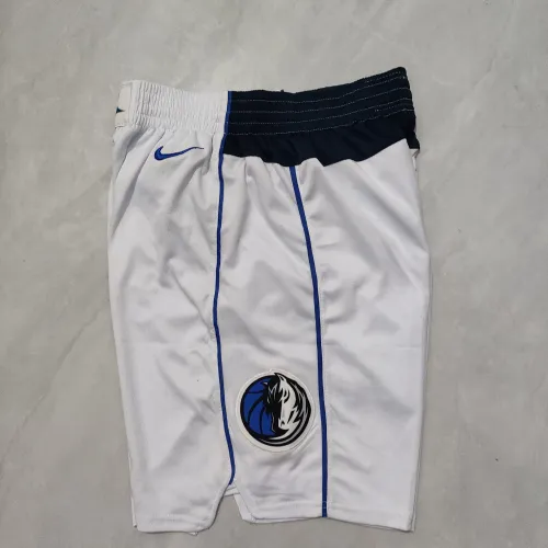 Pantaloncini da basket bianchi dei Dallas Mavericks