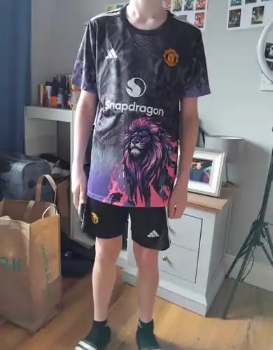 26/27 Manchester United "Force of Nature" Premium Kids Kit photo review