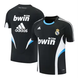 Maglia da allenamento retrò del Real Madrid 2008/09, nera - foto del prodotto Maglia da allenamento retrò del Real Madrid 2008/09, nera