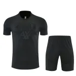 Equipamento de treino do Liverpool All Black 26/27 26/27 Liverpool All Black Training Kit