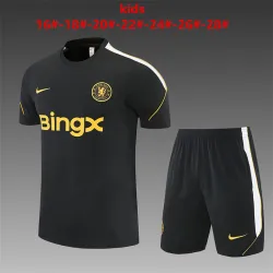 US22.98 - 26/27 Chelsea Training Kids Kit Black