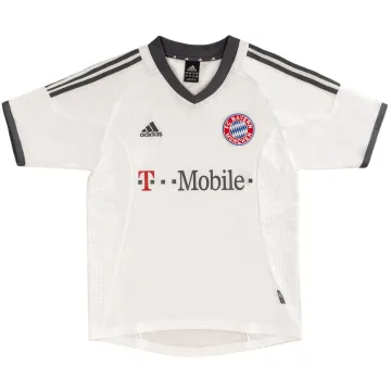 2002/03 Bayern Munich Away Retro Jersey