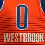 Camisa masculina do Oklahoma City Thunder 2021-22, cor laranja, com o nome de Russell Westbrook (#0)
