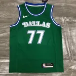 Maillot rétro Luka Doncic #77 pour homme des Dallas Mavericks 2021/22 2021/22 Dallas Mavericks Retro Luka Doncic #77 Men's Jersey