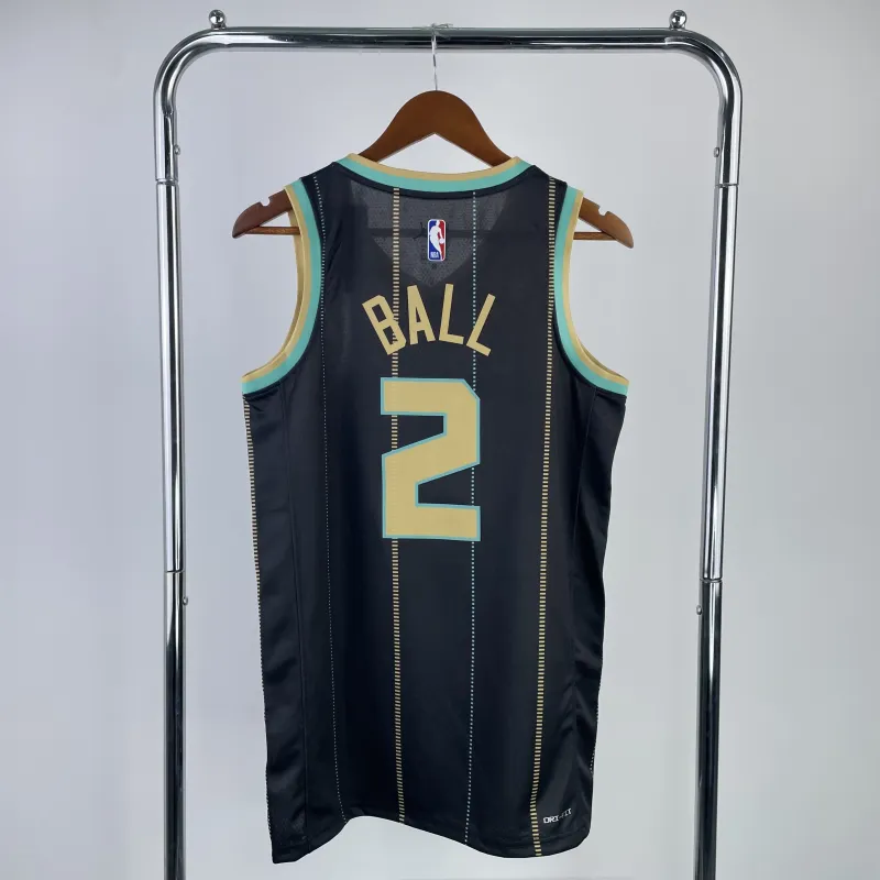 2023-24 Charlotte Hornets Stadt Edition LaMelo Ball #2 Herren Trikot