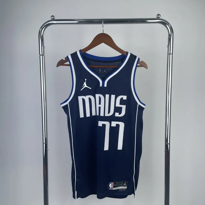 2023/24 Dallas Mavericks Jordan Edition Limited Edition Luka Doncic #77 Camiseta de hombre