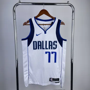 Maglia da uomo bianca dei Dallas Mavericks 2023/24 di Luka Doncic (modello #77)