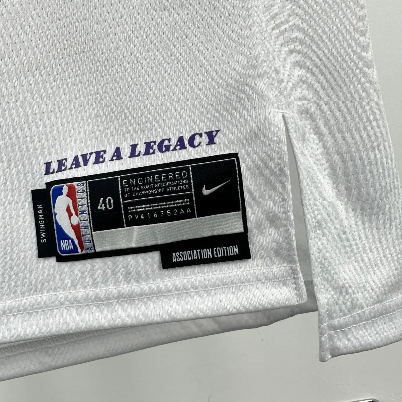2023/24 Los Angeles Lakers Luka Doncic #77 Camisola branca para homem