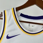 2023/24 Los Angeles Lakers Luka Doncic #77 Camisola branca para homem