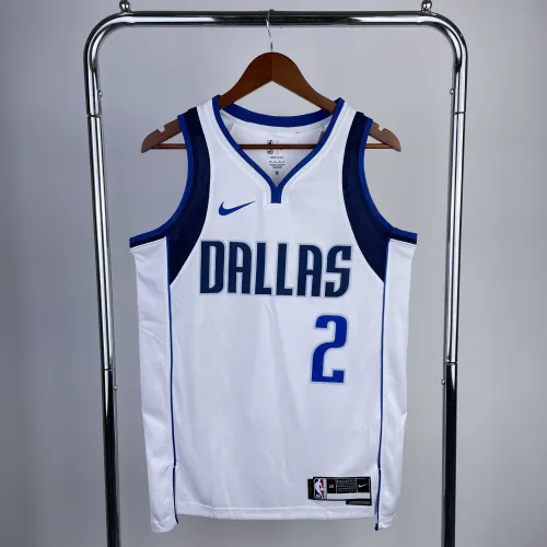 Camisa masculina dos Dallas Mavericks 2023/24, branca, Kyrie Irving #2