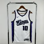 Maglia da uomo bianca dei Sacramento Kings, modello #10, stagione 2024-25, per le partite in casa. 2024-25 Sacramento Kings Home White DeMar DeRozan #10 Men’s Jersey