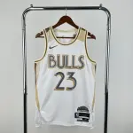 2025/26 Maglia da uomo Chicago Bulls City Edition Michael Jordan #23 Maglia da uomo Michael Jordan #23, edizione City Edition dei Chicago Bulls, stagione 2025/26