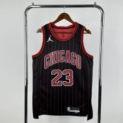 Maillot homme Chicago Bulls 2026/27 « Jordan Edition » Michael Jordan #23 - photo du produit Image du produit : Maillot homme Chicago Bulls 2026/27, édition Jordan, Michael Jordan #23