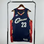 Maglia da uomo retrò dei Cleveland Cavaliers di LeBron James #23, stagione 2026/27 2026/27 Cleveland Cavaliers Retro LeBron James #23 Men’s Jersey