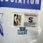 Maglia da uomo a maniche corte Mitchell & Ness Retro dei Milwaukee Bucks stagione 2026/27