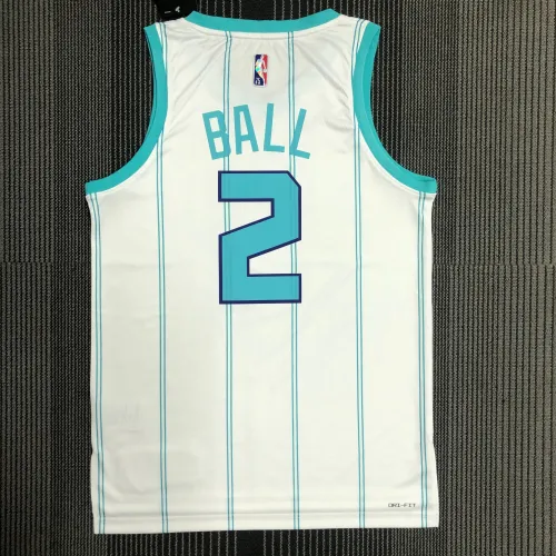 75e verjaardag Charlotte Hornets wit LaMelo Ball #2 herenshirt