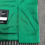 Camiseta de hombre verde «Kyrie Irving #11» del 75.º aniversario de los Boston Celtics
