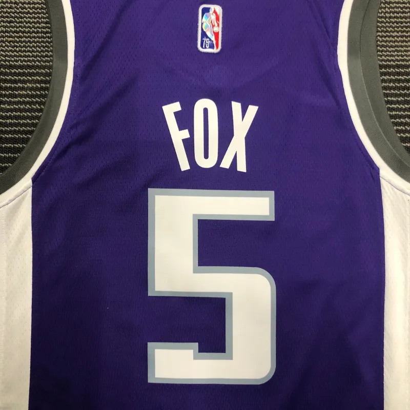 Jersey de hombre del 75º aniversario de los Sacramento Kings Purple De'Aaron Fox #5