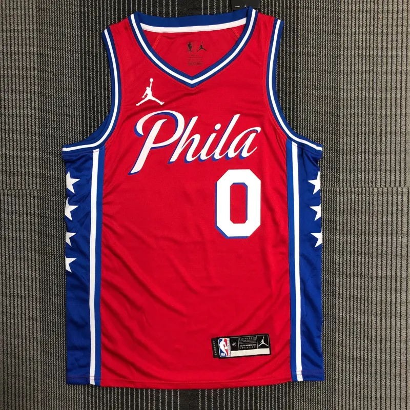 Camiseta roja de hombre de los Philadelphia 76ers, edición Jordan, de Tyrese Maxey (#0)