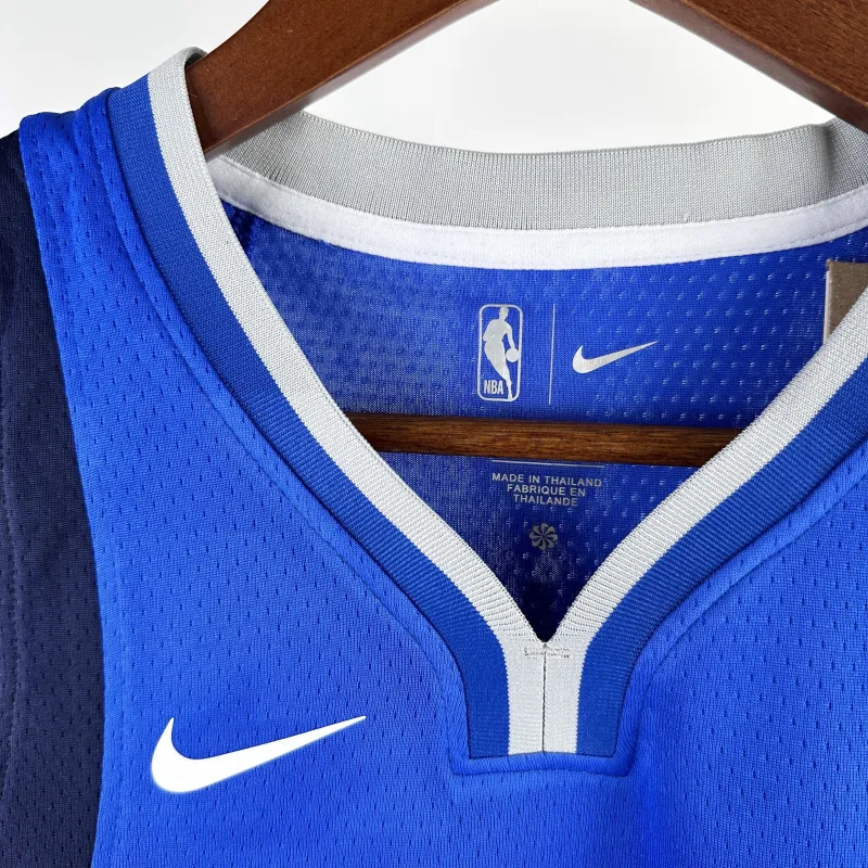 Dallas Mavericks Kyrie Irving #11 Youth Blue Jersey