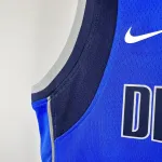Dallas Mavericks Kyrie Irving #11 Youth Blue Jersey