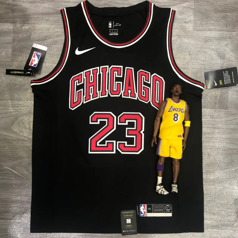 Chicago Bulls Michael Jordan #23 Men’s Jersey