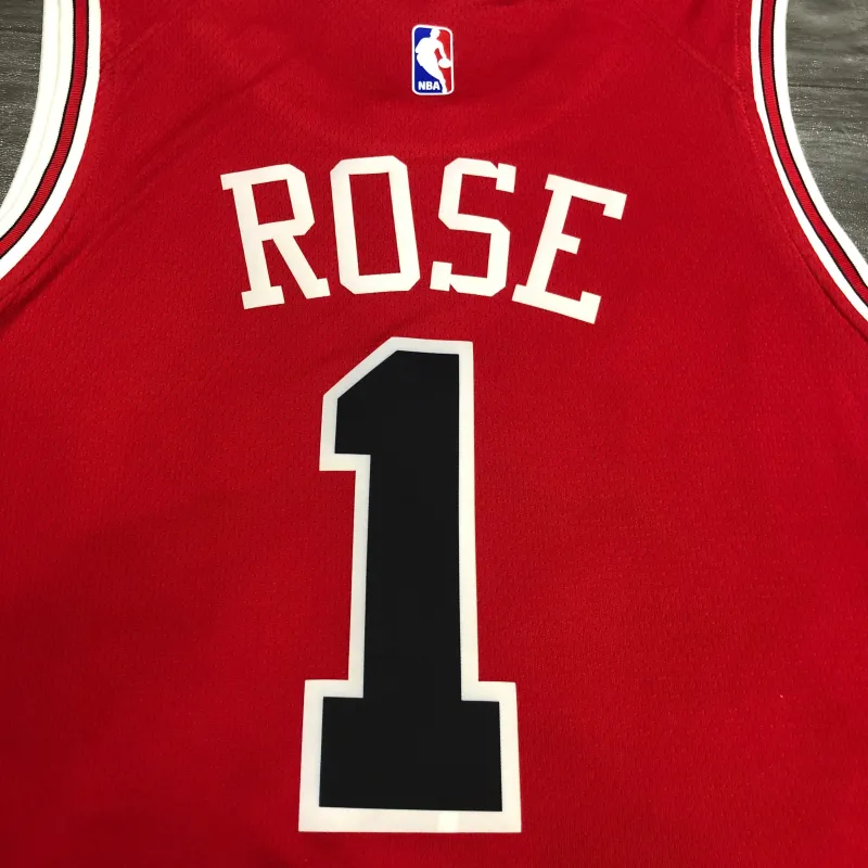 Camiseta de hombre de los Chicago Bulls de Derrick Rose (1 punto, 5 tiros, 1 asistencia)