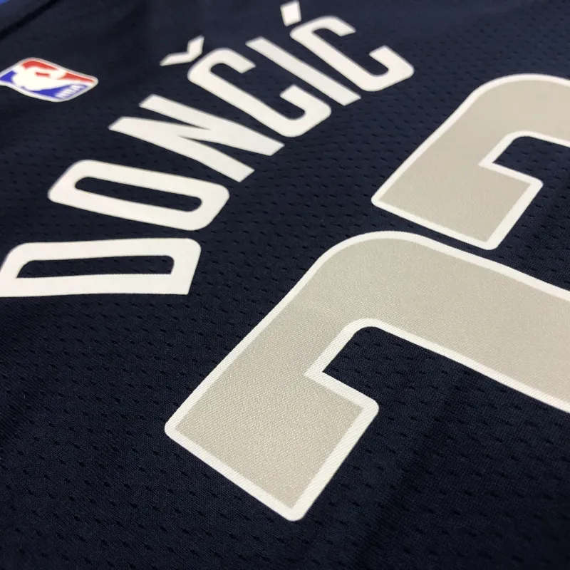 Dallas Mavericks Luka Doncic #77 Men’s Jersey