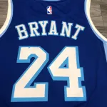 Los Angeles Lakers Latin Singer Collaboration Kobe Bryant #24 Maglia da Uomo Blu