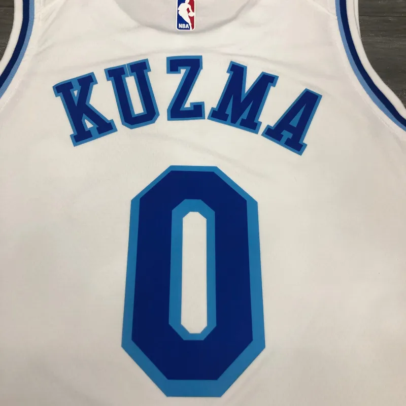 Los Angeles Lakers Retro Latin Singer Collaboration Kyle Kuzma #0 Maglia da Uomo Bianca