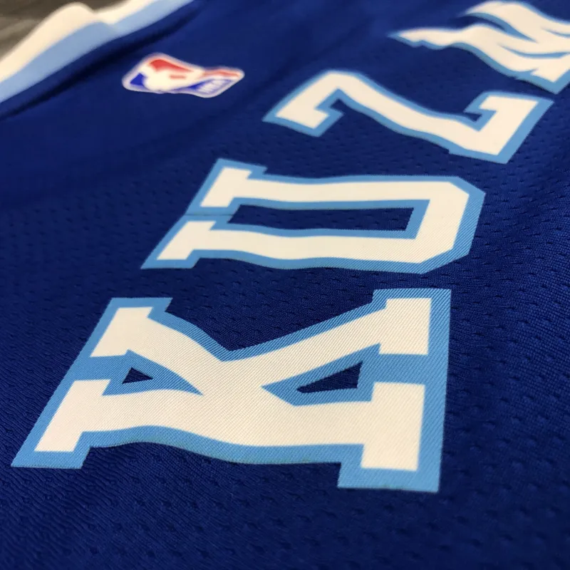 Los Angeles Lakers Retro Latin Singer Collaboration Kyle Kuzma #0 Blauw Herenshirt