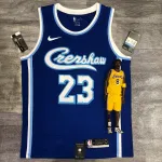 Los Angeles Lakers Retro Latin Singer Collaboration LeBron James #23 Maglia da uomo blu Los Angeles Lakers Retro Latin Singer Collaboration LeBron James #23 Blue Men’s Jersey