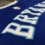 Maglia da uomo blu dei Los Angeles Lakers Retro Latin Singer Collaboration Kobe Bryant #8.