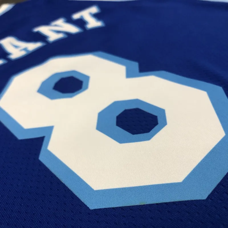 Maglia da uomo blu dei Los Angeles Lakers Retro Latin Singer Collaboration Kobe Bryant #8.
