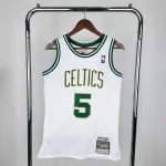 2008/09 Boston Celtics Mitchell & Ness Retro Kevin Garnett #5 Platinum Heren Jersey 2008/09 Boston Celtics Mitchell & Ness Retro Kevin Garnett #5 Platinum herenshirt