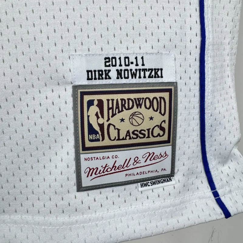 2011/12 Dallas Mavericks Mitchell & Ness Retro White Dirk Nowitzki #41 Men’s Jersey