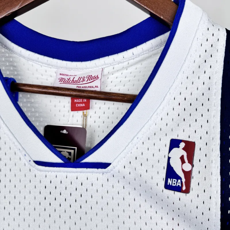 2011/12 Dallas Mavericks Mitchell & Ness Retro White Dirk Nowitzki #41 Men’s Jersey