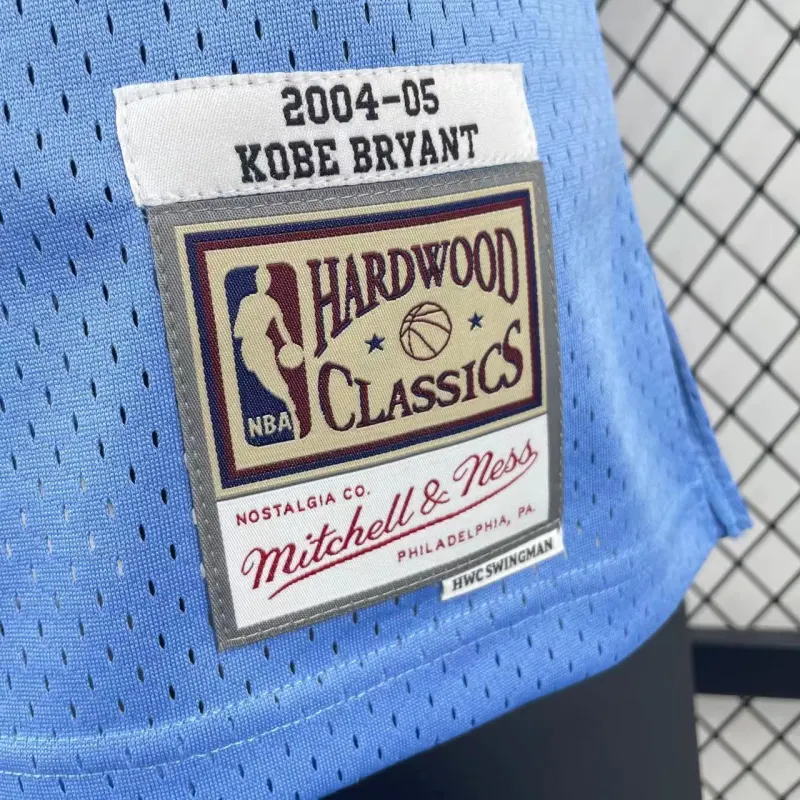 Camisa masculina Mitchell & Ness Retro Kobe Bryant #8 dos Los Angeles Lakers da época 2004/05