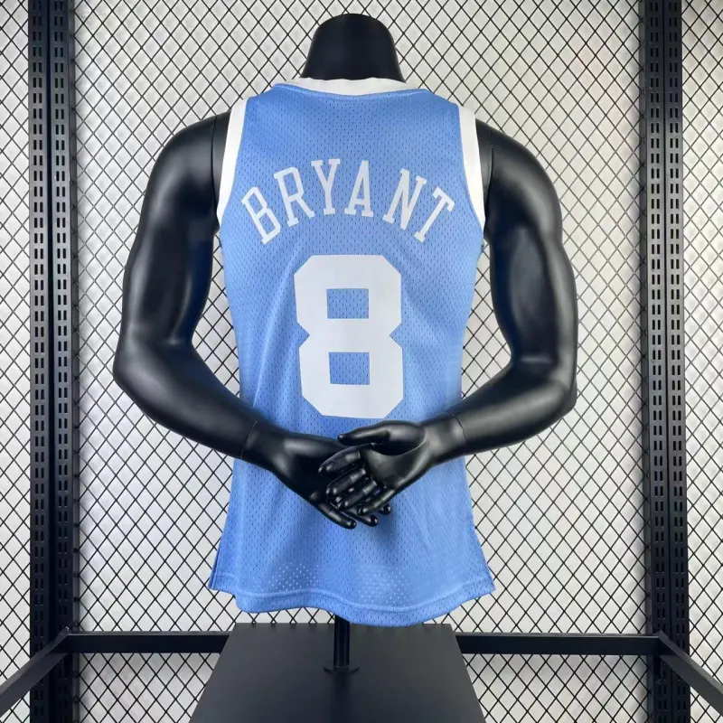 Camisa masculina Mitchell & Ness Retro Kobe Bryant #8 dos Los Angeles Lakers da época 2004/05