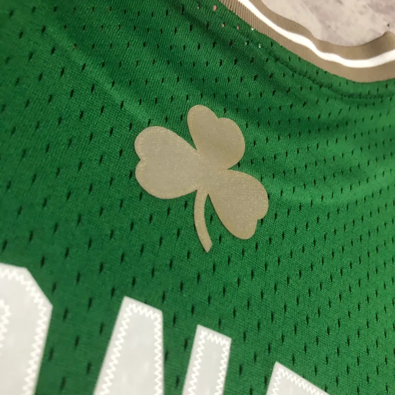 2008/09 Boston Celtics Mitchell & Ness Retro Kevin Garnett #5 Men’s Jersey