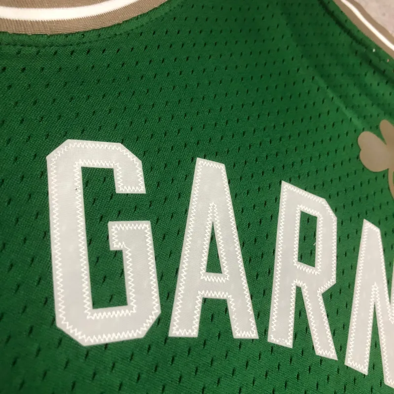 2008/09 Boston Celtics Mitchell & Ness Retro Kevin Garnett #5 Men’s Jersey