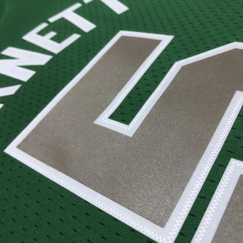 2008/09 Boston Celtics Mitchell & Ness Retro Kevin Garnett #5 Men’s Jersey