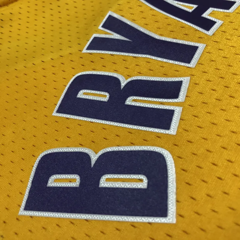 Los Angeles Lakers Mitchell & Ness Retro V-Neck Kobe Bryant #8 Yellow Camiseta de hombre