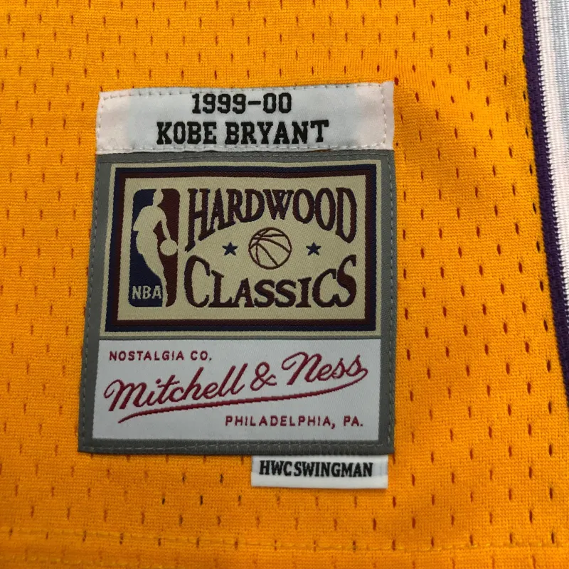 Los Angeles Lakers Mitchell & Ness Retro V-Neck Kobe Bryant #8 Yellow Camiseta de hombre