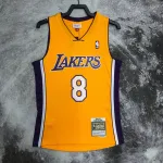 Los Angeles Lakers Mitchell & Ness Retro V-Neck Kobe Bryant #8 Yellow Camiseta de hombre